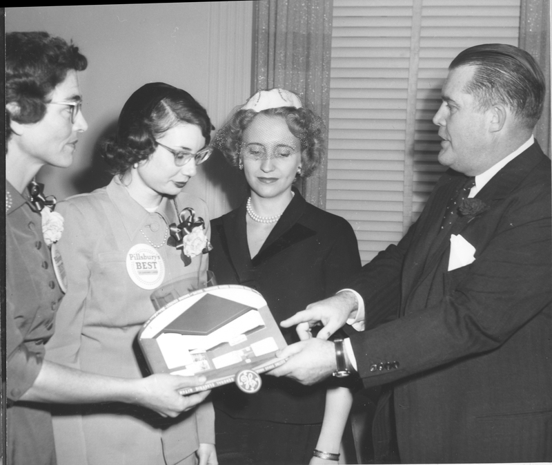 Mrs. Samuel P. Weston, Helen Thatcher, Margaret Truman and Philip