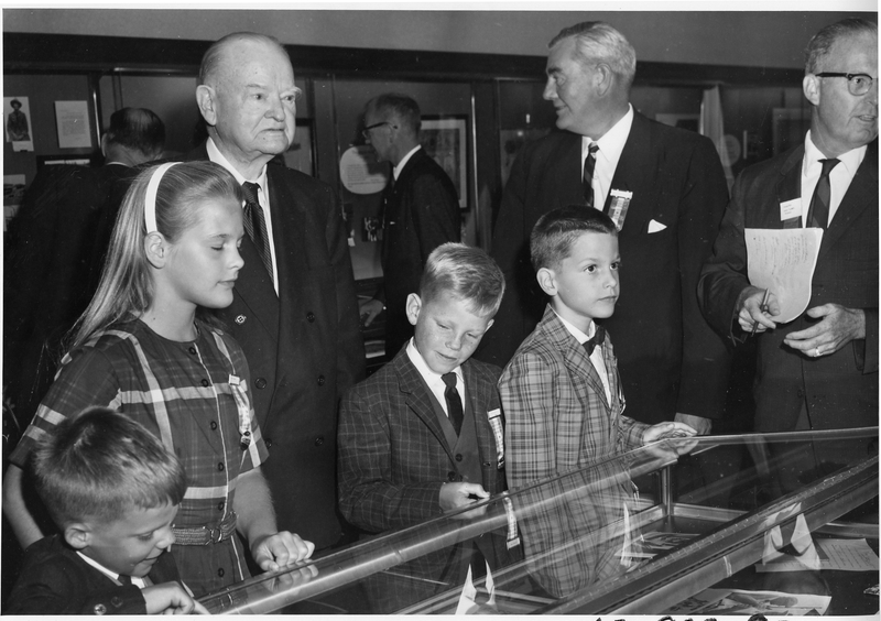 Hoover with GreatGrandchildren at Hoover Library Dedication Harry S