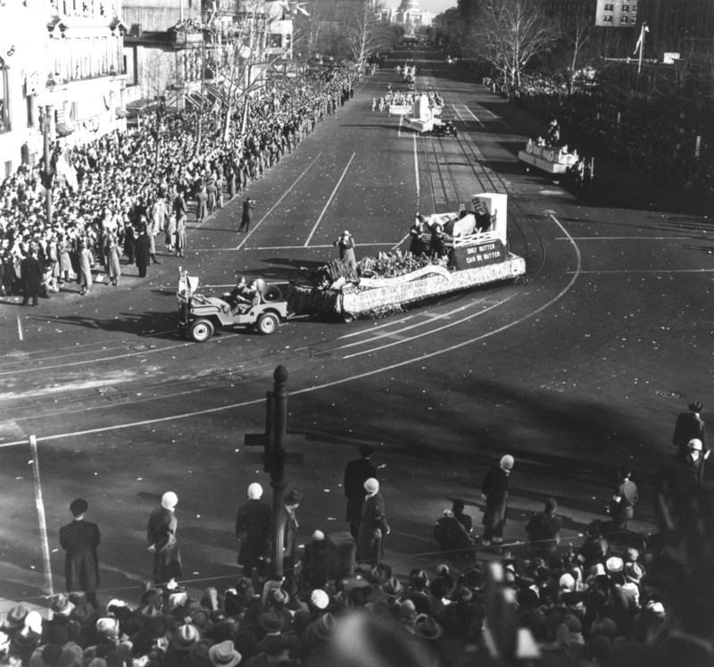 Kentucky floats in inaugural parade Harry S. Truman