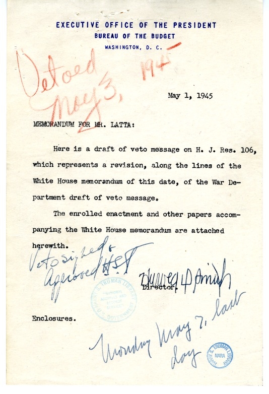 Memorandum from Harold D. Smith to M. C. Latta, H.R. 106, To Amend a Section of the Selective Training and Service Act of 1940, with Attachments