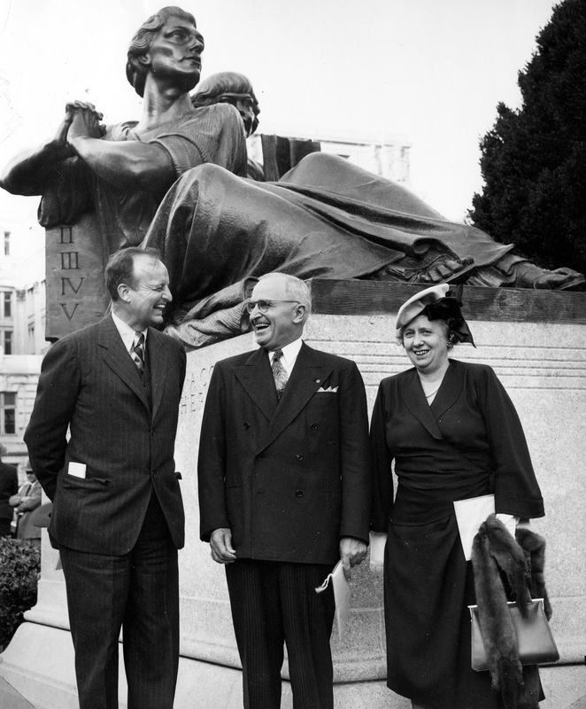 Archibald Roosevelt, President Truman and Mrs. Truman Before the Straus  Memorial | Harry S. Truman