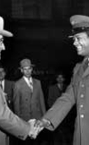 Truman shaking hands with an Air Force sergeant, October 13, 1950